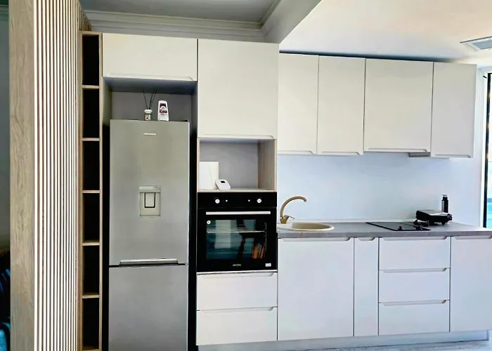 Apartment Florida White Titanic- Endless Summer Navodari